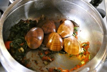 Sautè di frutti di mare preparazione 3