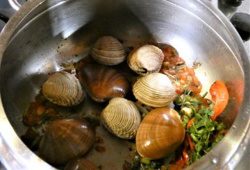 Sautè di frutti di mare preparazione 4