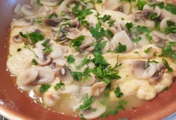 Scaloppine di pollo ai funghi preparazione 4