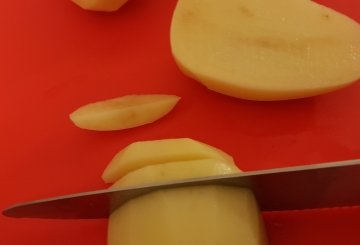 Patate alla pizzaiola preparazione 1