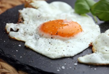 Uova a Occhio di Bue preparazione 3