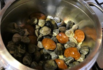 Pasta con frutti di mare al curry preparazione 1