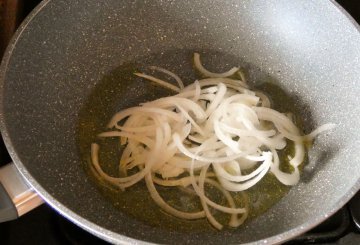 Pasta  in rosso con cavolfiore preparazione 1