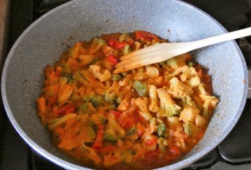 Pasta  in rosso con cavolfiore preparazione 6