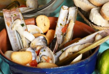 Vongole e cannolicchi in guazzetto preparazione 8