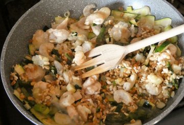 Insalata di cereali, gamberi e zucchine preparazione 2