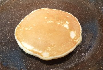 Pancake classici preparazione 7