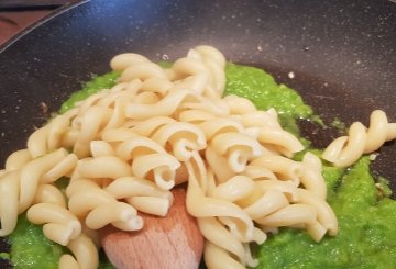 PASTA ASPARAGI E PANCETTA preparazione 7