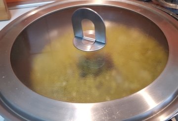 Piselli in umido preparazione 2