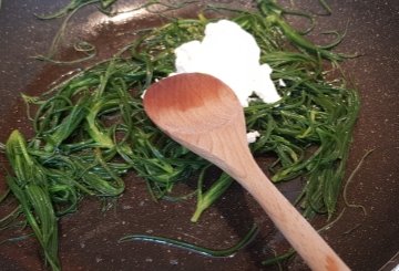 Fusilloni Con Agretti  preparazione 5