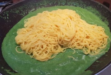 Pasta ricotta e spinaci preparazione 3