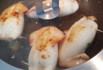 Calamari Ripieni in Padella preparazione 10