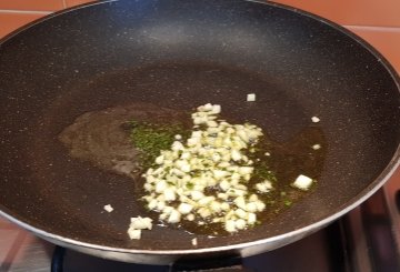 Pasta con la Bottarga preparazione 1