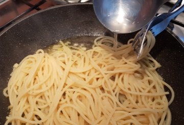 Pasta con la Bottarga preparazione 7