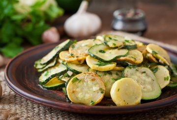 Ricetta Zucchine Trifolate con il Bimby preparazione 2