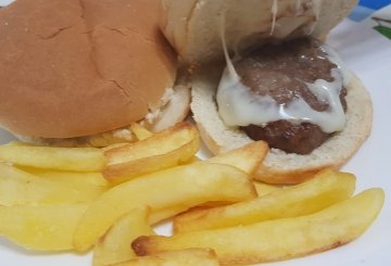 Hamburger in Friggitrice ad Aria preparazione 2