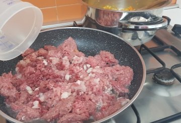 Ragu' alla Bolognese preparazione 3