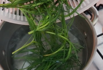 Agretti In Padella preparazione 3