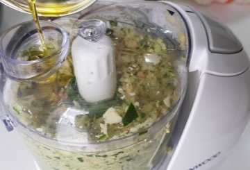 Pesto Di Zucchine preparazione 4