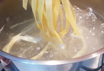 Tagliatelle Alla Bolognese preparazione 4