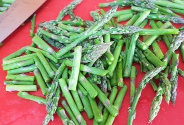 Carbonara Di Asparagi preparazione 0