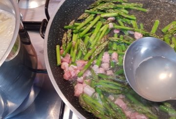 Carbonara Di Asparagi preparazione 3