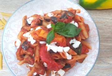 Pasta Con Peperoni E Melanzane preparazione 5