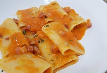 Pasta Con Crema Di Zucca preparazione 11