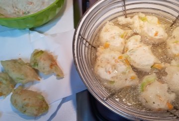 Frittelle Di Fiori Di Zucca preparazione 9