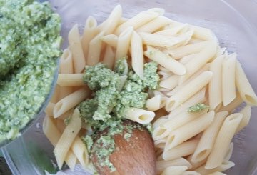 Pennette Al Pesto Di Fagiolini preparazione 5