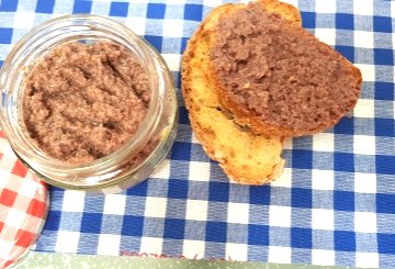 Paté Di Olive preparazione 3