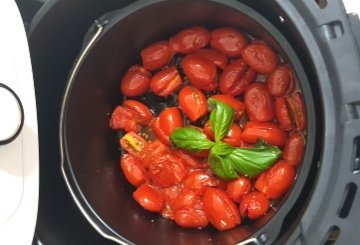 Sugo Con Pomodorini Freschi preparazione 3