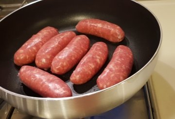 Salsiccia In Padella preparazione 0