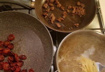 Pasta Con Pomodori Confit preparazione 4