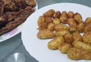 Patate Novelle Nella Friggitrice Ad Aria preparazione 7