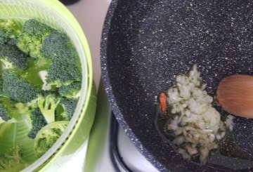 RISOTTO AI BROCCOLI preparazione 1