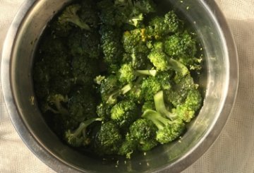 PASTA BROCCOLI E TONNO preparazione 0