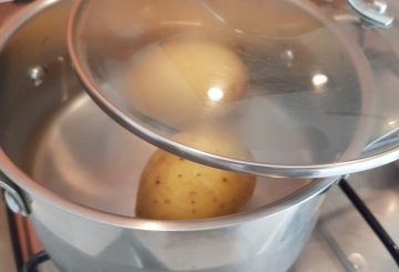 FAGIOLINI E PATATE preparazione 1