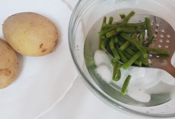 FAGIOLINI E PATATE preparazione 5