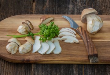 PORCINI TRIFOLATI preparazione 1