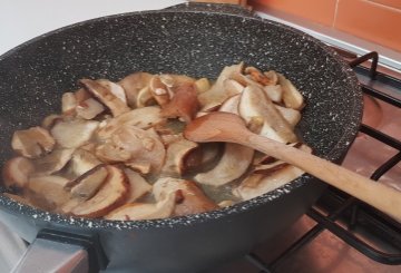 PORCINI TRIFOLATI preparazione 3