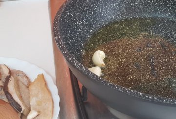 PORCINI TRIFOLATI preparazione 2