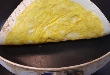 TORTILLAS IN PADELLA CON FRITTATA preparazione 4