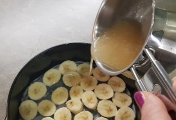 TORTA DI BANANE ROVESCIATA preparazione 8