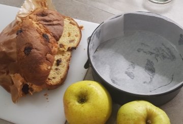 TORTA DI PANETTONE E MELE preparazione 4