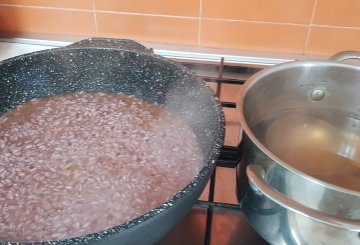 Risotto Al Vino Rosso preparazione 4