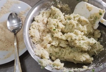 FRITTELLE DI CAVOLFIORE preparazione 3