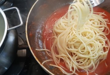 SPAGHETTI CON LE POLPETTINE preparazione 13