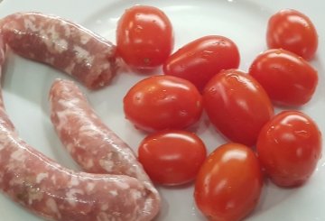 PASTA ZUCCHINE E SALSICCIA preparazione 1