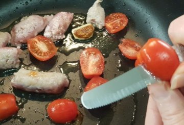 PASTA ZUCCHINE E SALSICCIA preparazione 2